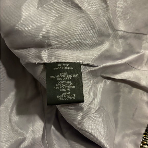 Stella & Jamie Black, White, and Silver zipper blazer - Picture 6 of 7